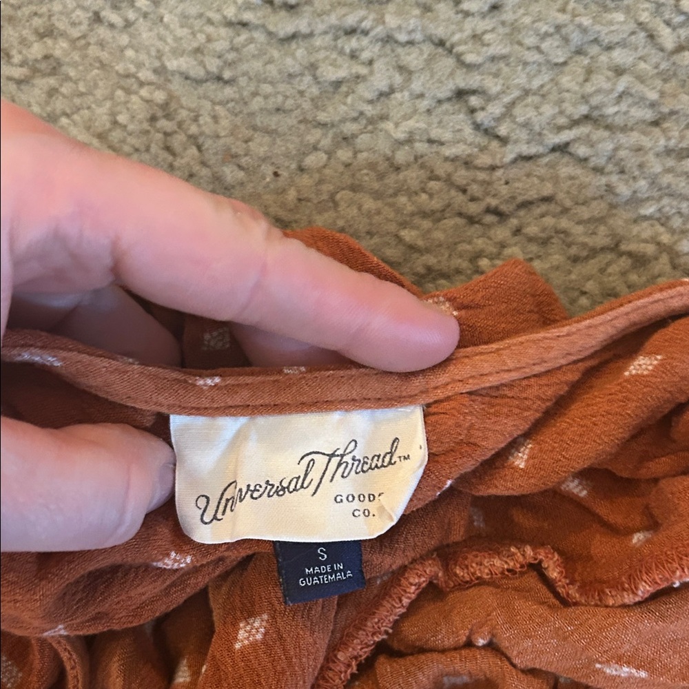 Universal Thread Rust Patterned Wrap Blouse - Picture 2 of 4